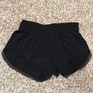 Lululemon Anew Short size 6 (4inch)